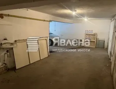 Гараж, Гръцка махала, Варна - снимка 3 от 6