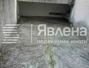 Гараж, Гръцка махала, Варна