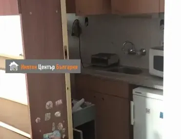 Гараж, Гео Милев, София