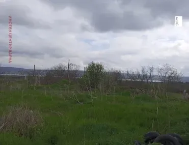 Парцел, Тополи, Варна
