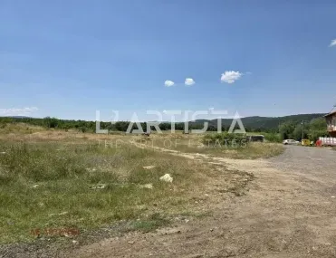 Парцел, Долна Баня, Югозападна България - снимка 3 от 7