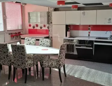 Апартамент, Център, Русе