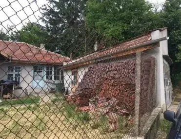 Къща, Покрайнини, Русе - снимка 2 от 5