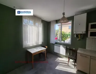 Къща, Кюстендил, Югозападна България - снимка 12 от 18