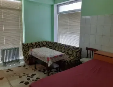 1-стаен, Ялта, Русе