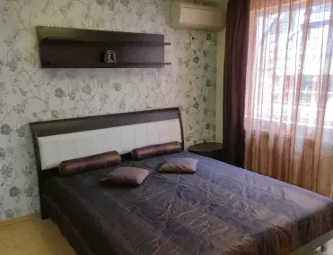 Многостаен, Ялта, Русе - снимка 9 от 20