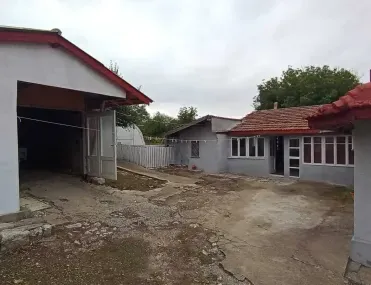 Къща, Силистра, Северна България - снимка 31 от 34