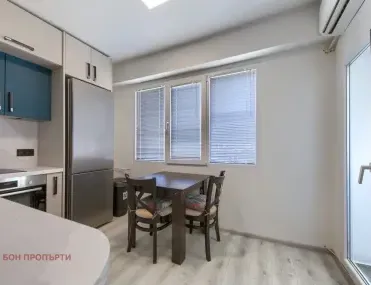 2-стаен, Младост 4, София