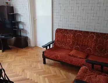 2-стаен, Гео Милев, София