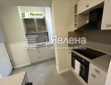 3-стаен, Център, Бургас - снимка 2 от 18
