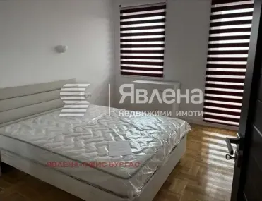 3-стаен, Славейков, Бургас
