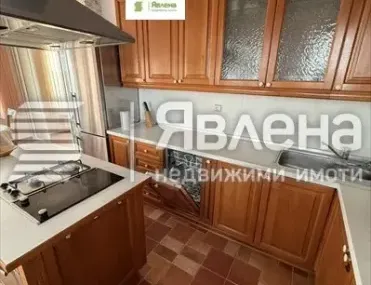 Многостаен, Бриз, Варна - снимка 8 от 13