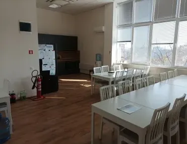 Офис, Полигона, София