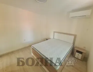 Етаж от къща, Център, Русе