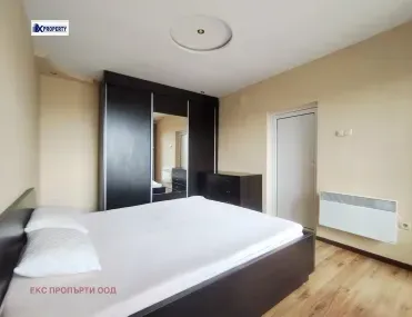 Етаж от къща, Перник, Югозападна България - снимка 3 от 16