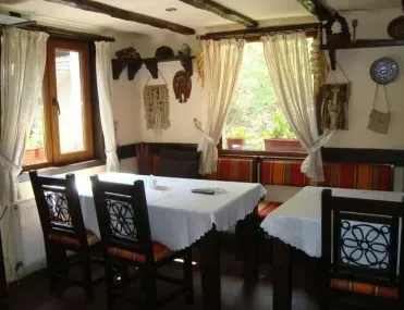 Къща, Габрово, Северна България - снимка 6 от 18