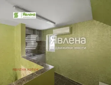 Къща, Изток, София - снимка 2 от 9