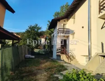 Къща, Перник, Югозападна България - снимка 8 от 18