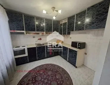 Къща, Плевен, Северозападна България - снимка 15 от 17