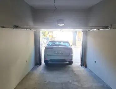Гараж, Хъшове, Русе