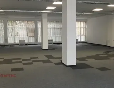 Други, Хладилника, София