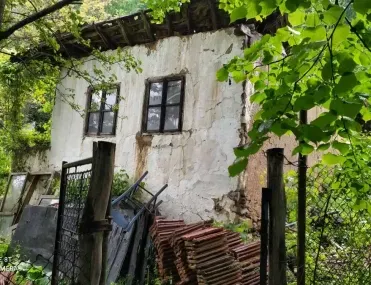 Къща, Пещера, Южна България