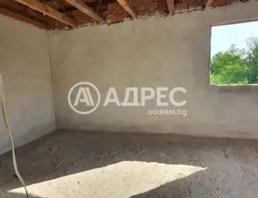 Къща, Върбица, Североизточна България - снимка 4 от 9