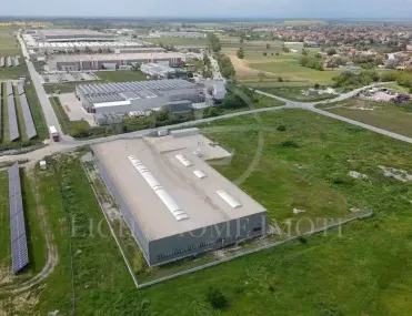 Склад, Раковски, Южна България - снимка 3 от 20
