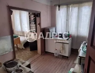 Къща, Долна Баня, Югозападна България - снимка 5 от 15