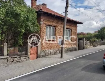 Къща, Долна Баня, Югозападна България - снимка 3 от 15