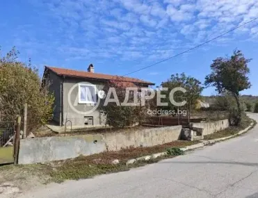 Къща, Хайредин, Северозападна България