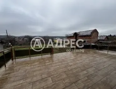 Къща, Долна Митрополия, Северозападна България - снимка 3 от 19