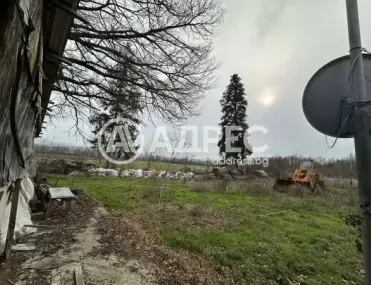 Склад, Генерал Тошево, Североизточна България - снимка 7 от 9