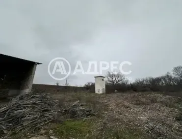 Склад, Генерал Тошево, Североизточна България - снимка 6 от 9