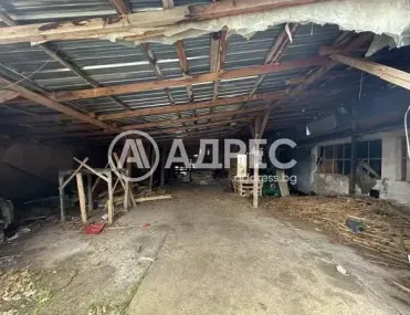 Склад, Генерал Тошево, Североизточна България - снимка 3 от 9