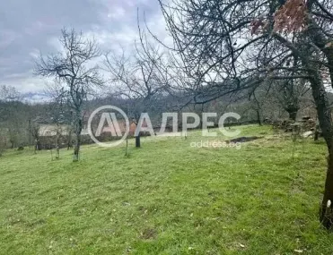 Къща, Априлци, Северозападна България