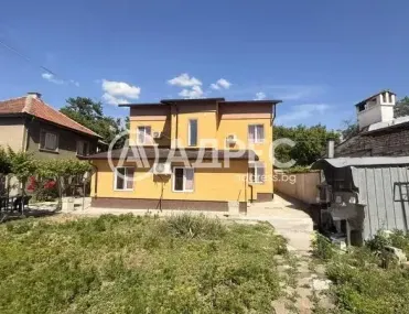 Къща, Долна Митрополия, Северозападна България - снимка 2 от 27