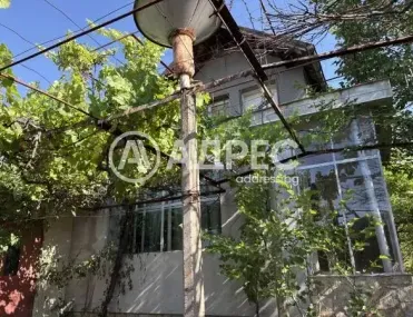 Къща, Сливен, Югоизточна България