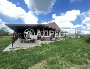 Къща, Върбица, Североизточна България - снимка 2 от 27