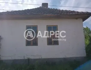 Къща, Угърчин, Северозападна България - снимка 2 от 10