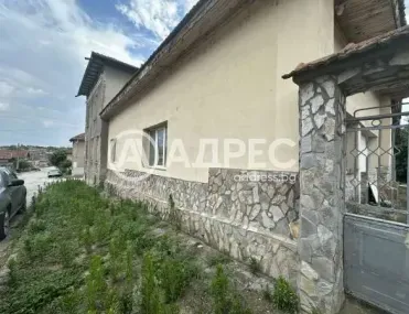 Етаж от къща, Долни Дъбник, Северозападна България