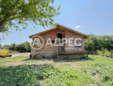 Къща, Долна Митрополия, Северозападна България