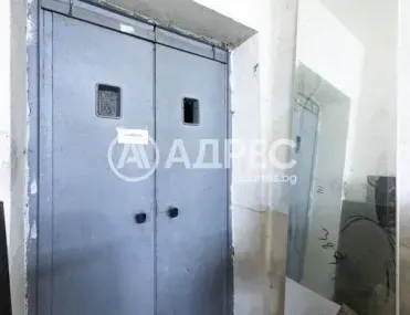 Магазин, Свети Иван Рилски, Варна - снимка 8 от 10