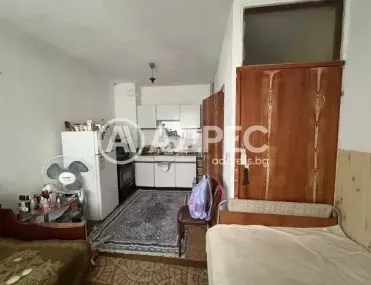2-стаен, Нови Пазар, Североизточна България