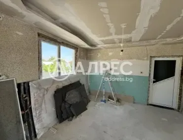 Къща, Луковит, Северозападна България - снимка 12 от 25