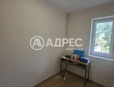 Къща, Плевен, Северозападна България - снимка 13 от 20