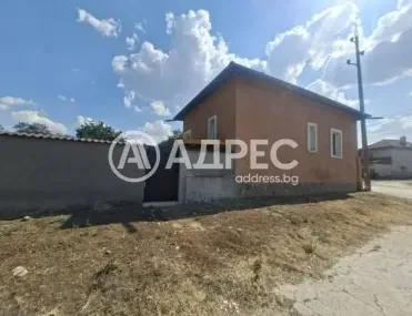 Къща, Плевен, Северозападна България - снимка 2 от 20