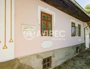 Къща, Долни Чифлик, Североизточна България - снимка 6 от 10