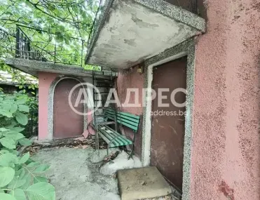 Къща, Дружба, Русе - снимка 2 от 13