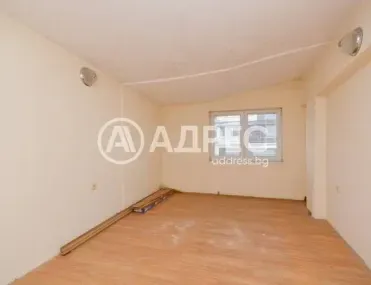 1-стаен, Възраждане, Бургас